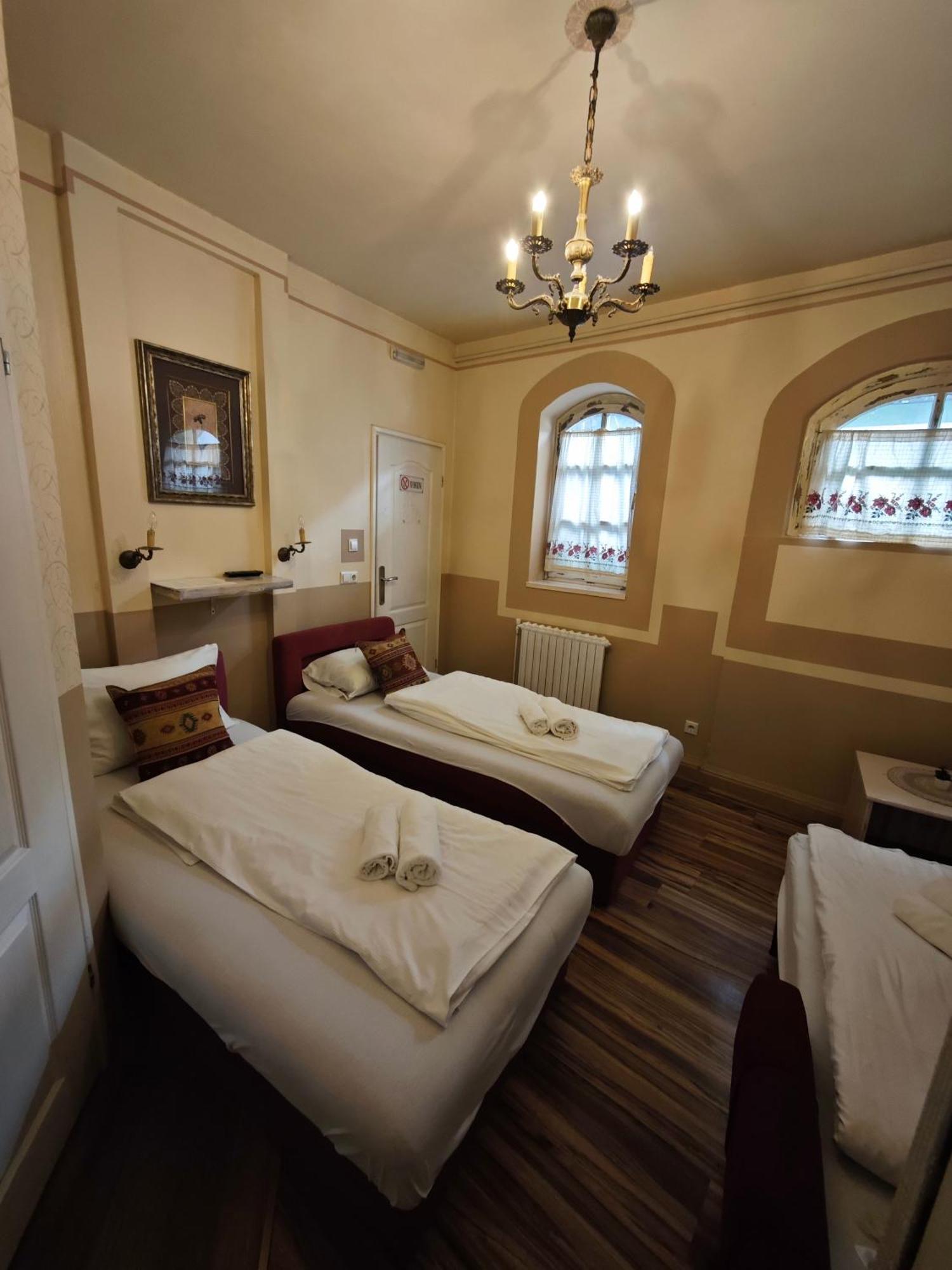Guesthouse Yildiz Sarajevo Eksteriør billede