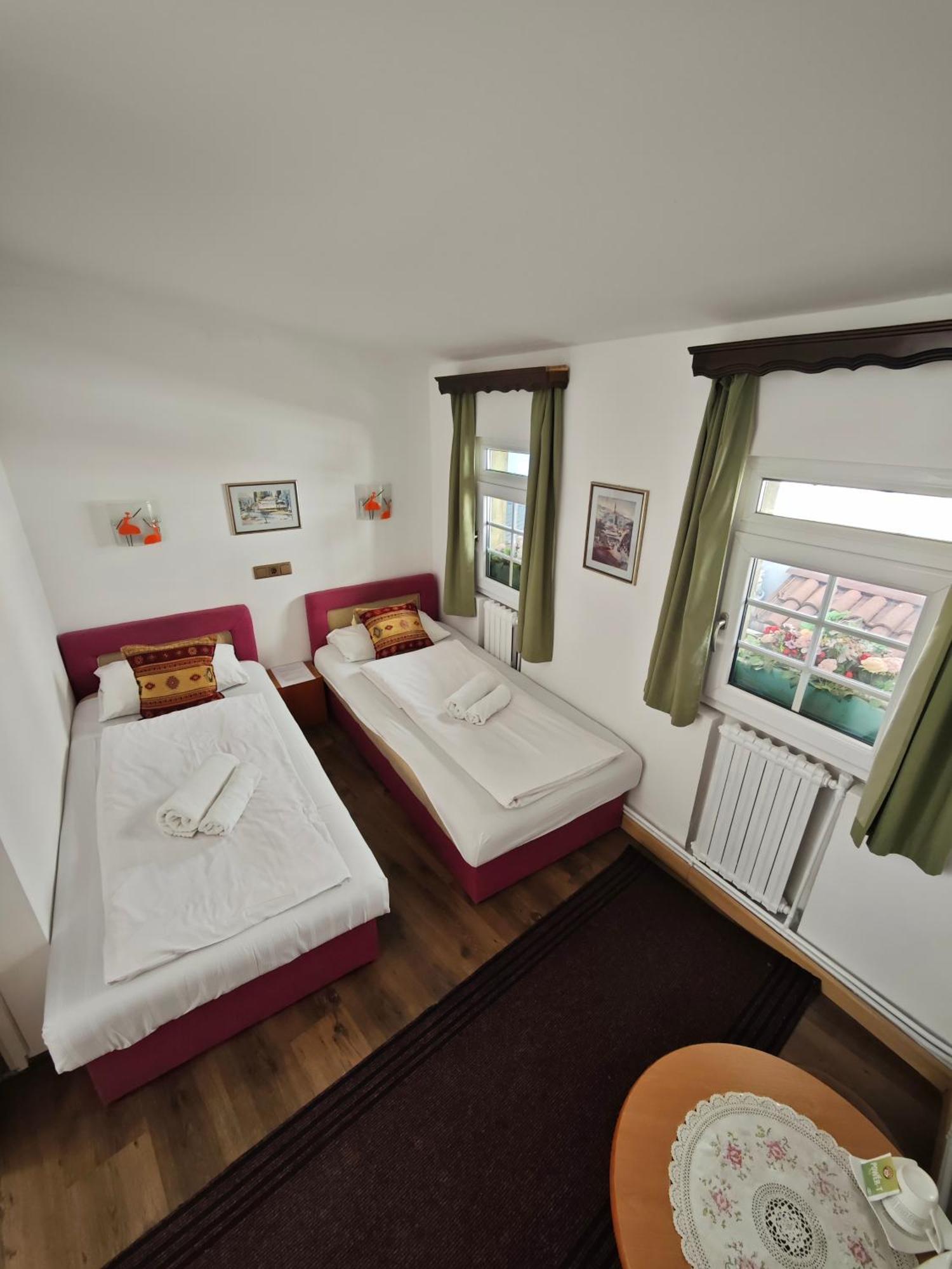 Guesthouse Yildiz Sarajevo Eksteriør billede