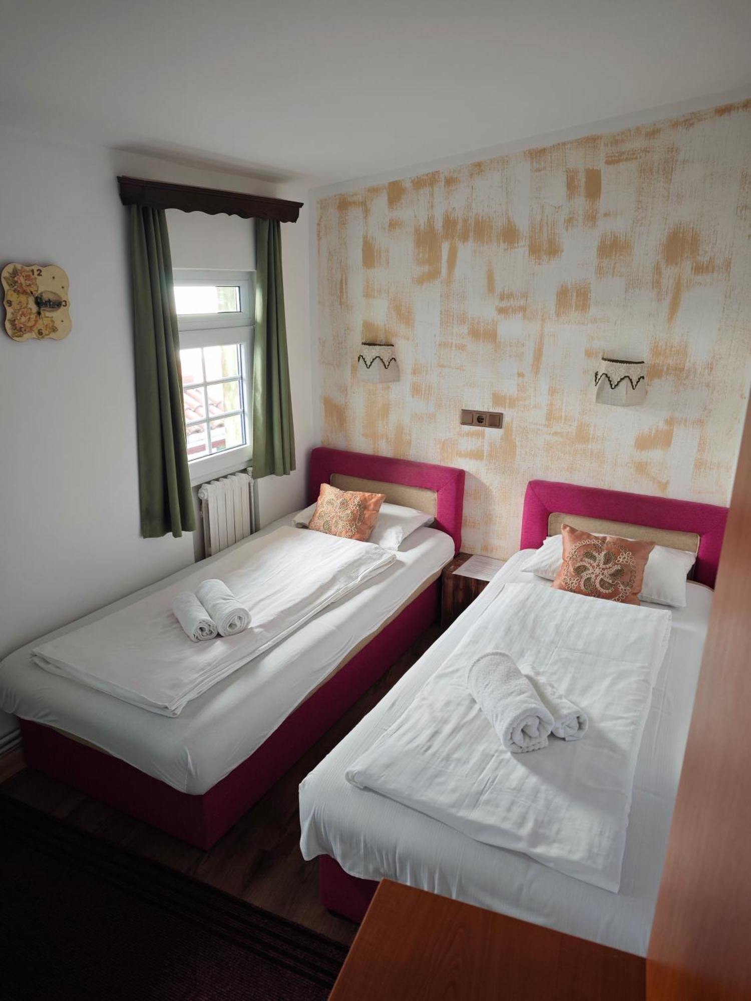 Guesthouse Yildiz Sarajevo Eksteriør billede