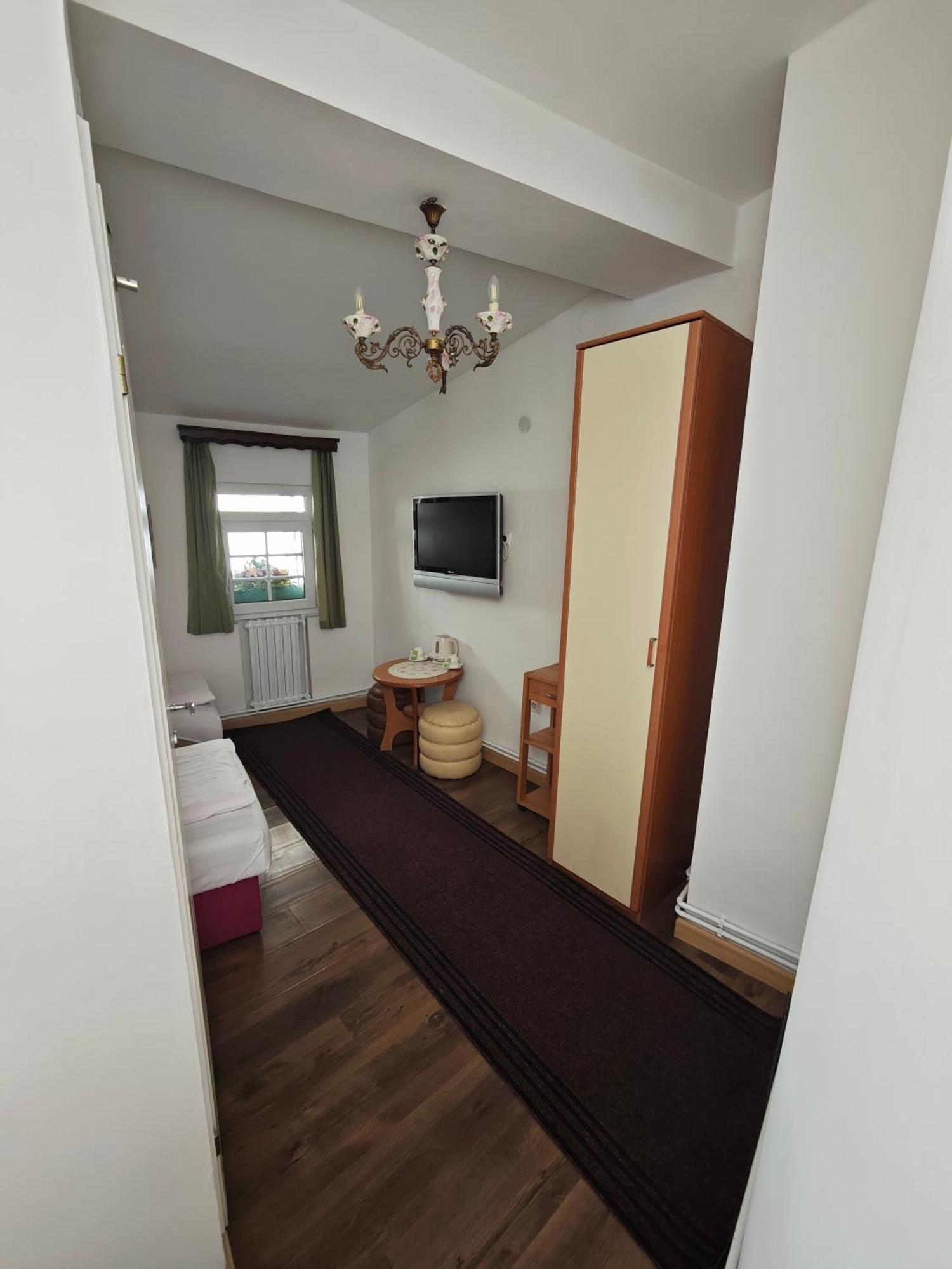 Guesthouse Yildiz Sarajevo Eksteriør billede